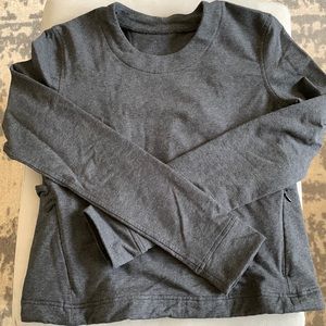 Lululemon sweatshirt size 4